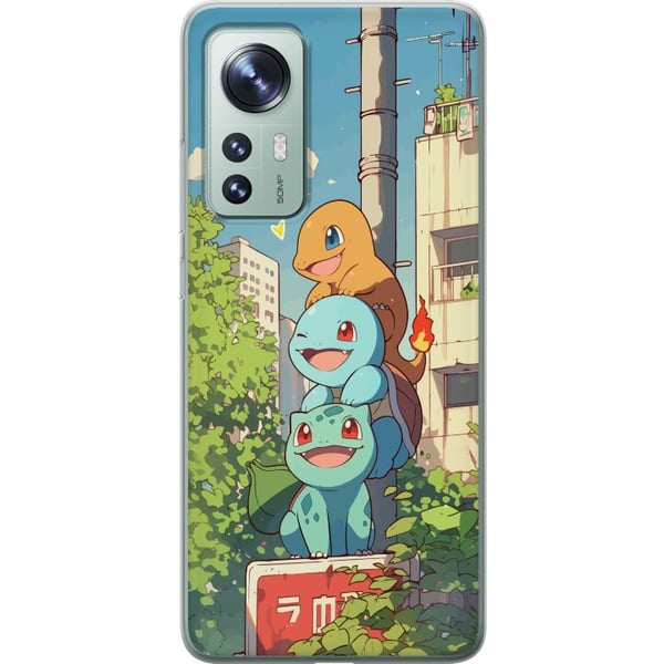 Yhteensopiva Puhelinkuori Xiaomi 12 City Trio kolme iloista pientä hahmoa kaupunkiympäristössä, sininen taivas ja vihreitä puita, viehättävä kuvitus