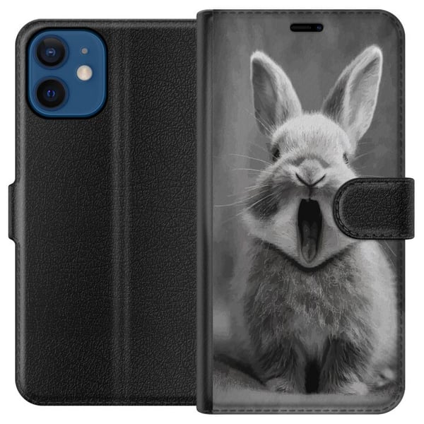 Kompatibel Tegnebogsetui til Apple iPhone 12 mini Bedårende kanin i sort-hvid sidder forfra med åben mund, som om den gaber, hvilket skaber et charme