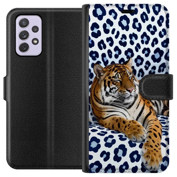 Kompatibel Tegnebogsetui til Samsung Galaxy A52s 5G Tiger Chill Pattern-motiv med en tiger, der hviler mod en hvidblå mønstret baggrund i moderne des
