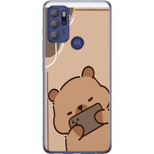 Kompatibel Mobilcover til Motorola Moto G60S Lazy Bear Chill Mode Sød bjørn, der ligger med mobilen på beige baggrund i en rolig, afslappet stil
