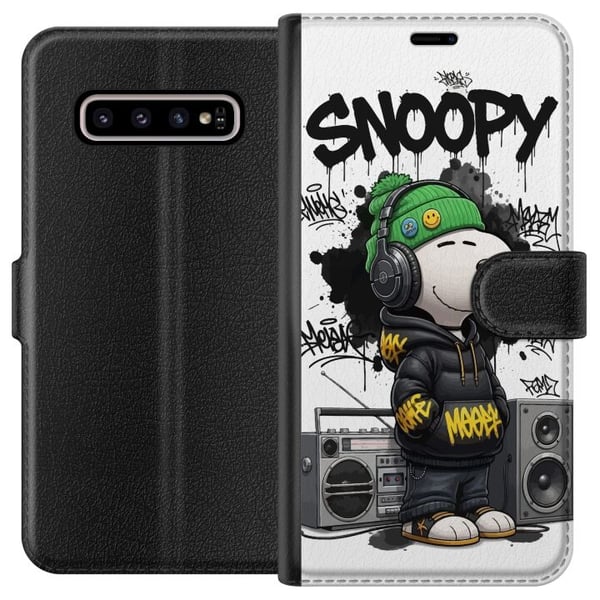 Kompatibel Tegnebogsetui til Samsung Galaxy S10+ Snoopy i streetwear med høretelefoner og graffiti-stil står ved siden af en boombox og smiler stort,