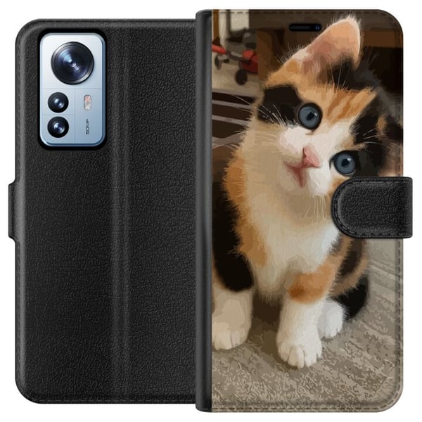 Kompatibelt Plånboksfodral till Xiaomi 12 Pro Trefärgad kattunge med blå ögon söt inomhusmiljö och charmigt uttryck perfekt för alla som gillar gulli