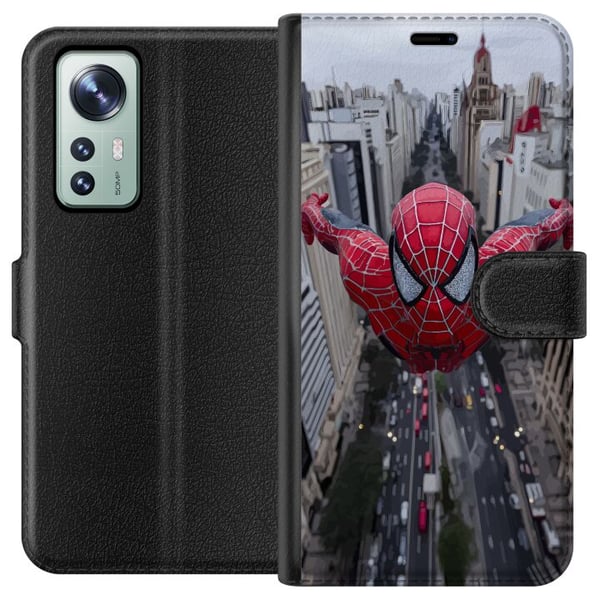 Kompatibelt Plånboksfodral till Xiaomi 12 Spiderman över staden Marvel superhero action city skyline swinging dynamic comic hero motiv poster