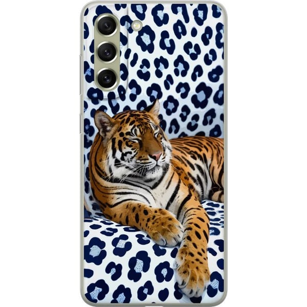 Kompatibelt Mobilskal till Samsung Galaxy S21 FE 5G Tiger Chill Pattern motiv med tiger som vilar mot vitblå mönstrad bakgrund i modern design