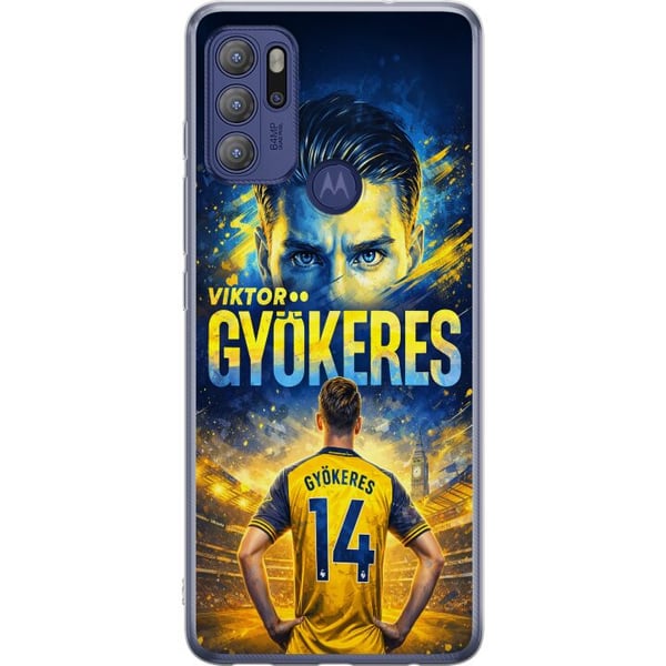 Kompatibel Mobilcover til Motorola Moto G60S Fodboldplakat af Viktor Gyökeres i gul-blå farveskala med dramatisk stadionbaggrund, sportsillustration