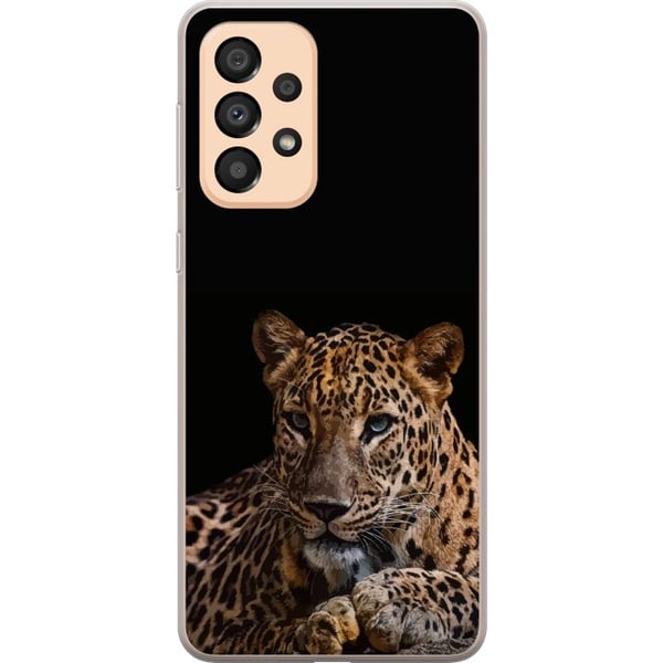 Yhteensopiva Puhelinkuori Samsung Galaxy A33 5G Tyylikäs leopardi tummassa kontrastissa intensiivisine silmineen – voimakas ja elegantti eläindesign.