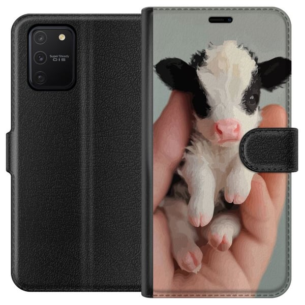 Kompatibelt Lommeboketui til Samsung Galaxy S10 Lite Nyfødt liten kalv i hånden med rosa mule, myk pels og søtt uttrykk, sjarmerende naturmotiv, perf Kompatibelt Lommeboketui til Samsung Galaxy S10 Lite Nyfødt liten kalv i hånden med rosa mule, myk pels og søtt uttrykk, sjarmerende naturmotiv, perf