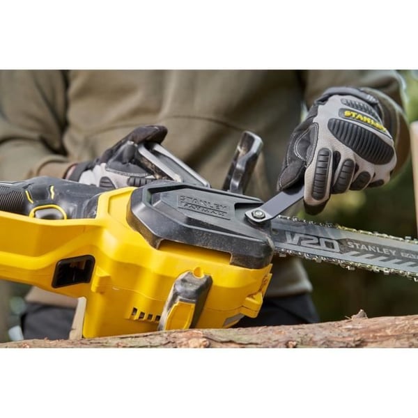 STANLEY FATMAX - 18V BORSTLÖS 33CM MOTORSÅG - Levereras med kedja, laddare och 4AH batteri