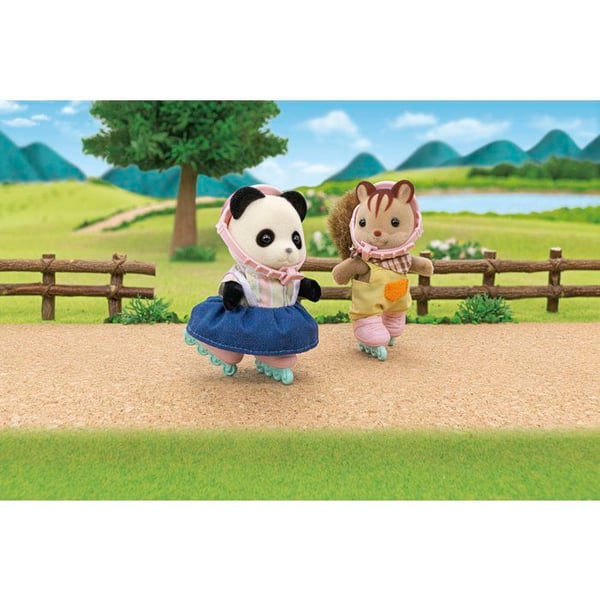Tytt� Panda, h�nen py�r� ja per�vaunu - Sylvanian perheet - 5652 - 3 -vuotiaasta