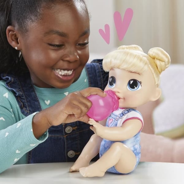 Baby Alive, Harper Hugs Crawling, 27 cm elektroninen nukke ry�mii, vaaleat hiukset, 3-vuotiaille ja sit� vanhemmille