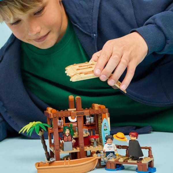 LEGO ONE PIECE 75636 Fuchsia Landsbybar - Byggeleget�j til drenge fra 8 �r