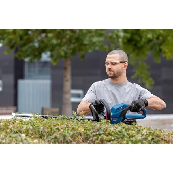 GHE 18V-50 Ammattimainen Akkuk�ytt�inen Pensasleikkuri - 18V - 50 cm - Ilman akkua tai laturia - BOSCH - 06008C9500