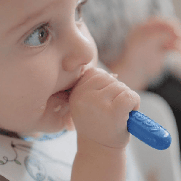 S�t med 3 babyskeer - NUBY - Silikone - Fra 6 m�neder - Bl� / R�d / Gr�n