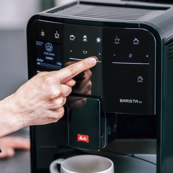 Automaattinen kahvinkeitin myllyll� - MELITTA - Barista SE F830-003 - 1450 W - Musta