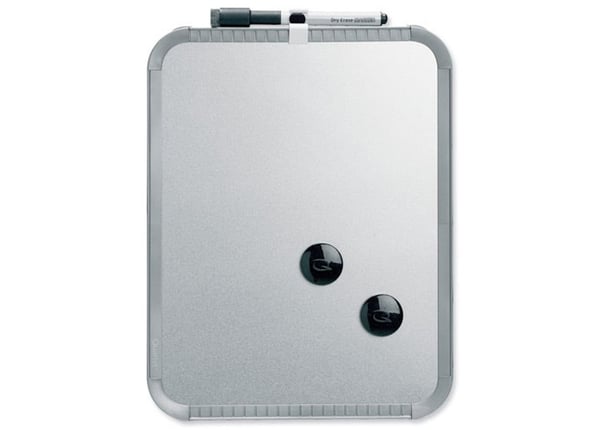 Nobo lille magnetisk whiteboard med slank sølvramme 580x430mm