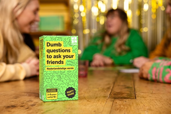MEGABLEU Dumb Questions to ask your friends 20 min. Kortspil Fest
