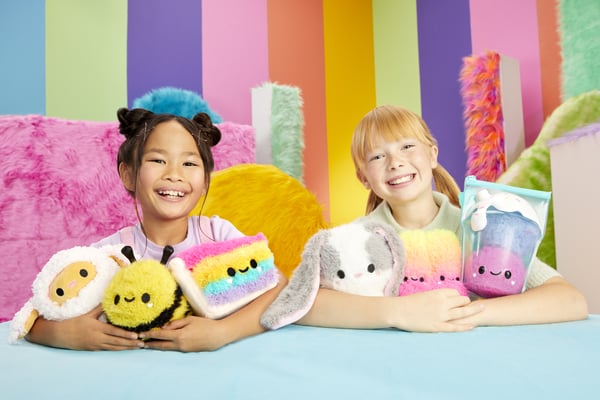 MGA Entertainment Fluffie Stuffiez Small Plush- Bee/ Lady Bug