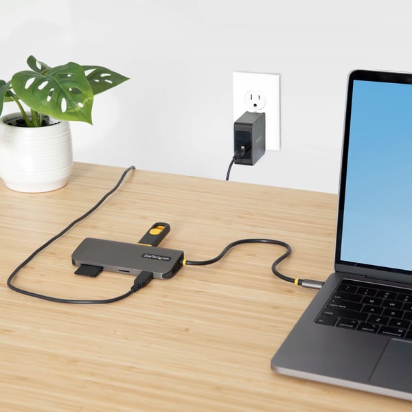 StarTech.com USB C -moniporttisovitin, 4K 60 Hz HDMI -liitäntä, 5 Gbit/s USB-A-keskitin, USB C - HDMI, 100