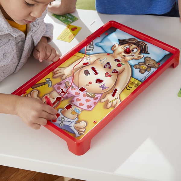 Hasbro Gaming B2176568 lautapeli Hienomotoriikkaa kehittävä peli (Näppäryys)