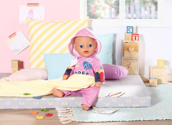 BABY born Kindergarten Romper+Badges Dukkesparkedragt
