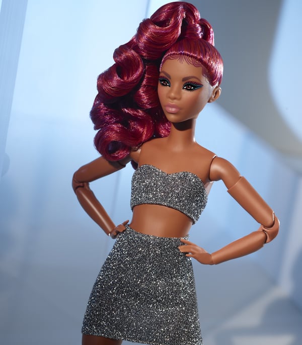 Barbie Looks HCB77 dukke