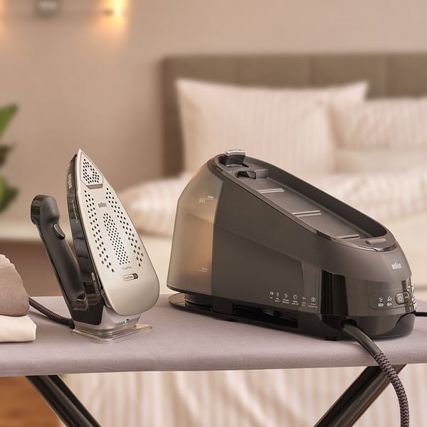 Braun CareStyle 5 IS 5249 2400 W 2 L EloxalPlus soleplate Musta