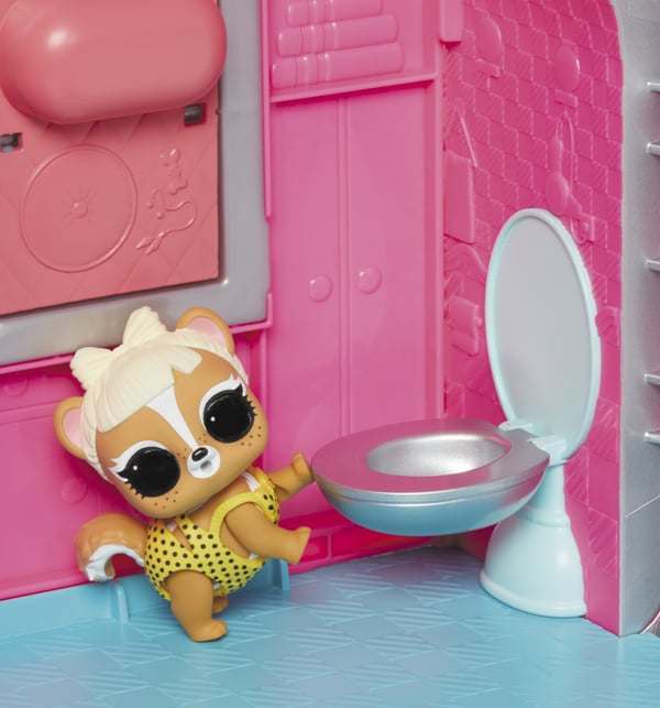 L.O.L. Surprise! Glamper Doll camper