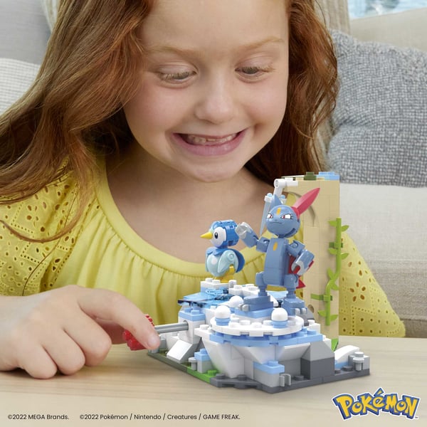 MEGA Pokémon Piplup and Sneasel's Snow Day