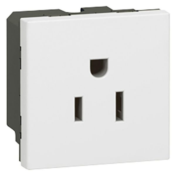 Legrand 077504 stikkontakt