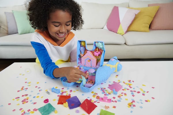 Polly Pocket PAJAMA PARTY LLAMA PARTY Playset