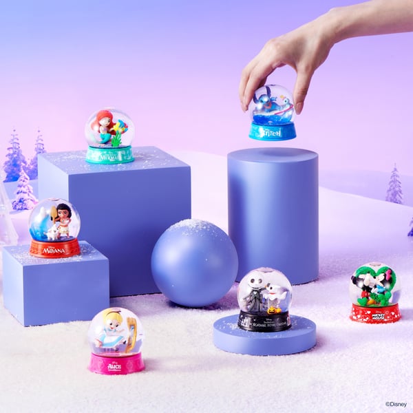 Mini Brands Mini Snow Globe Disney Capsule Series 1