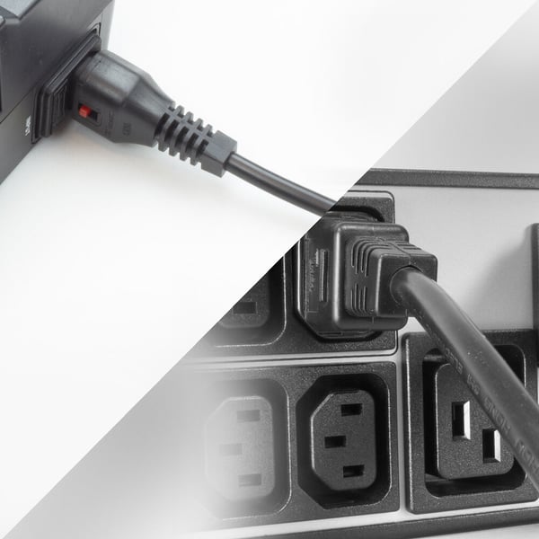 ACT AK5328 strömkablar Svart 2 m C13 coupler C14 coupler