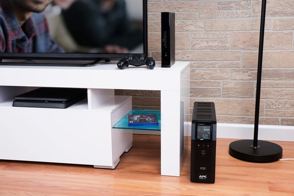 APC BACK UPS PRO BR 1200VA UPS-enhed Interaktivt indgangsstik 1,2 kVA 720 W 8 AC stikkontakt(er)