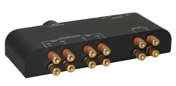 MicroConnect kaiutinohjain 2-suuntainen banaaniliittimellä, Tämä tuote on hyväksytty vain liitettäväksi audiolaitteiden kaiutinlähtöihin