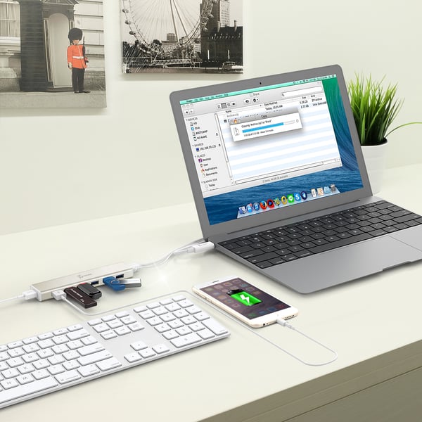 j5create JCH377-N USB-C® 7-porttinen KESKITIN - EU/UK