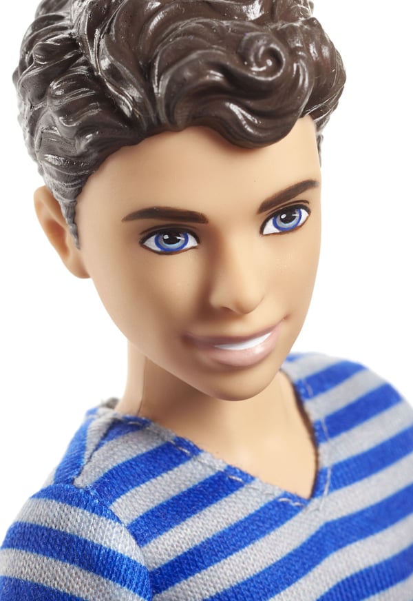 Mattel FHY89 dukke
