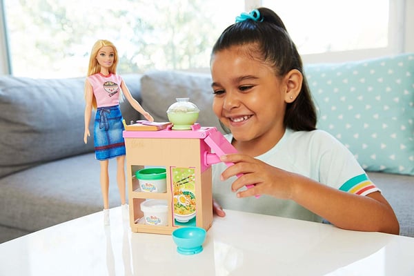 Barbie Noodle Bar Playset