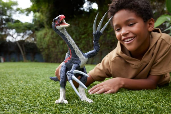 Jurassic World SLASH 'N ROAR Therizinosaurus