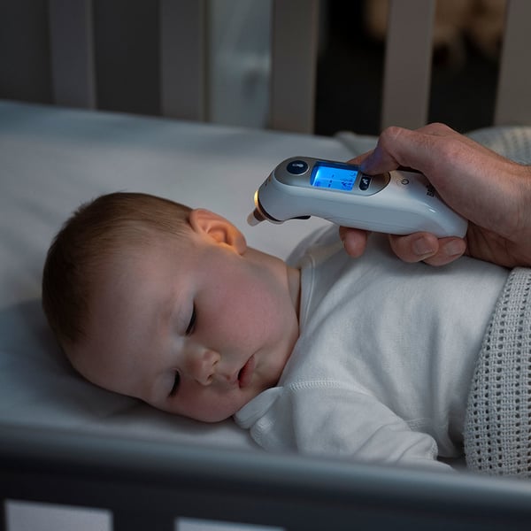 Braun IRT6525 digitala febertermometrar Kontakttermometer Vit Öra Knappar