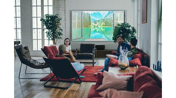 Epson EH-LS800B Ultrakort projektor med kort projiceringsafstand 4000 ANSI lumens 3LCD 4K+ (5120x3200) Sort
