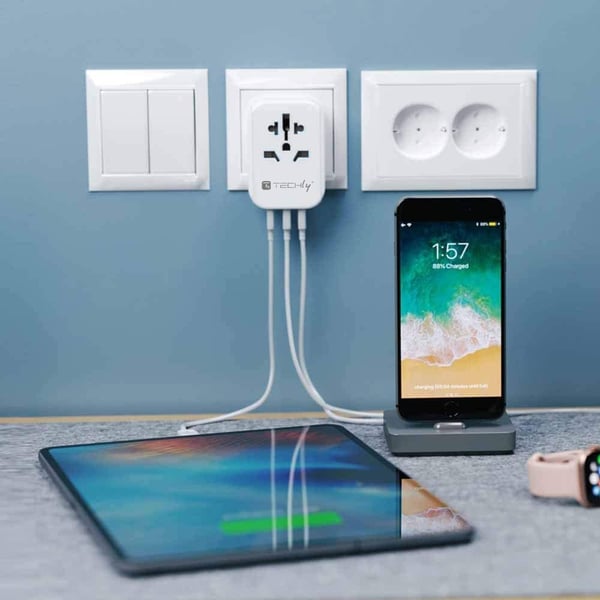 Techly I-TRAVEL-09TYWH oplader til mobil enhed Hvid