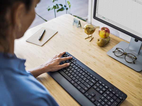 Trust Trezo näppäimistö Sisältää hiiren Universaali Langaton RF QWERTY Italia Musta
