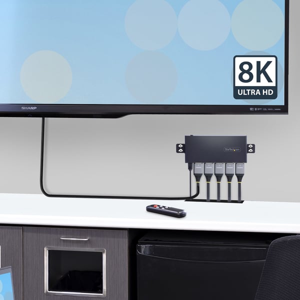StarTech.com 8K HDMI-switch med 4 portar, HDMI 2.1-switcher 4K 120 Hz HDR10+, 8K 60 Hz UHD, HDMI-switch 4 in 1 ut, automatisk/manuell källväxling, strömadapter och fjärrkontroll ingår