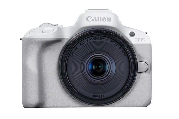 Canon EOS R50, White + RF-S 18-45mm F4.5-6.3 IS STM Kit MILC 24,2 MP CMOS 6000 x 4000 pixel Hvid
