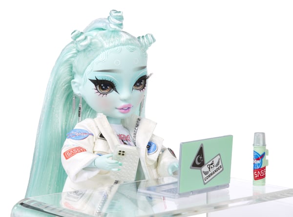 Rainbow High Shadow High S23 Fashion Doll- Zooey Electra (Green)