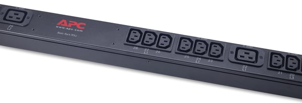 APC Rack PDU, Basic, Zero U, 11 kW, 230V, (36) C13 & (6) C19 grenuttag 42 AC-utgångar 0U Svart