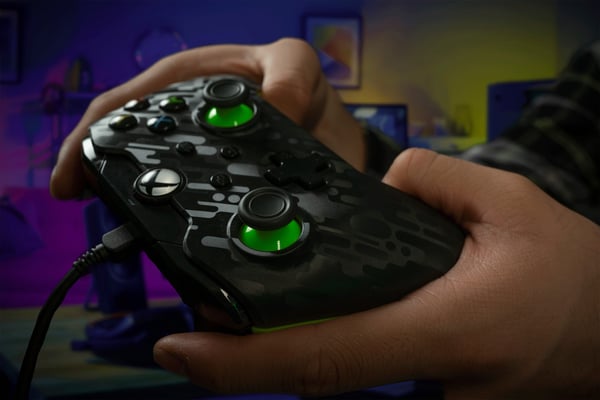 PDP 049-012-CMGG spelkonsoler Kol, Grön USB Spelplatta Analog / Digital PC, Xbox One, Xbox One X, Xbox Series S, Xbox Series X