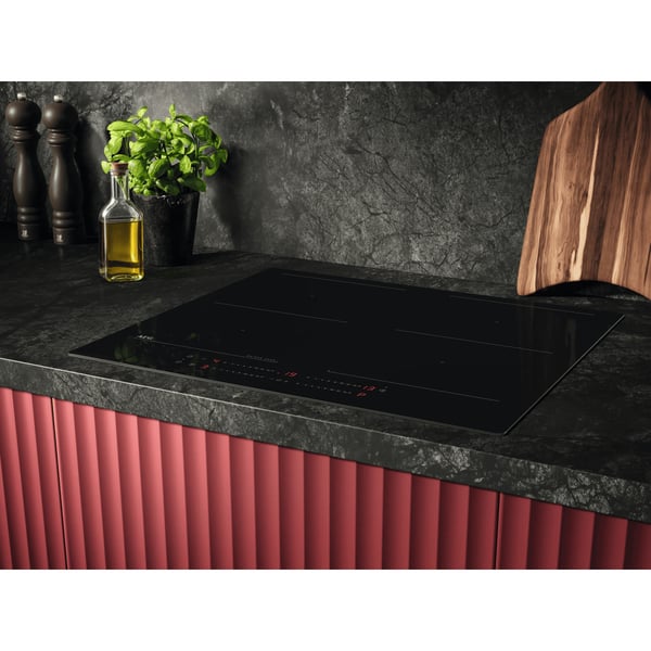 AEG TO64IM0BIB Svart Inbyggd 60 cm Induktionshäll med zon 4 zone(s)