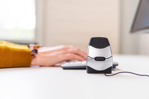 BakkerElkhuizen DXT 2 Precision Mouse hiiri Office Molempikätinen USB A-tyyppi Laser 2000 DPI