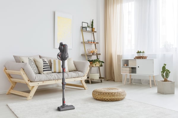 Hoover HF103PX 011 2-in-1-varsi-imuri Akku Kuiva Pussiton Musta, Punainen 2 ah